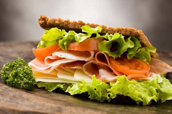 Sandwich met spek — Stockfoto