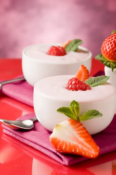 Strawberry yogurt with mint leaf — Stock Photo, Image