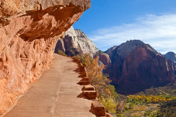 Hiking Trail in Zion Royalty Free Stock Photos