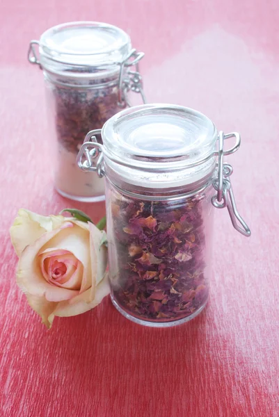 Dried rose petals in a jar — Stock Photo, Image