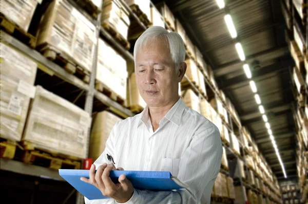 Senior Asian Business Man Doing Stock Count Warehouse — Stock Photo, Image