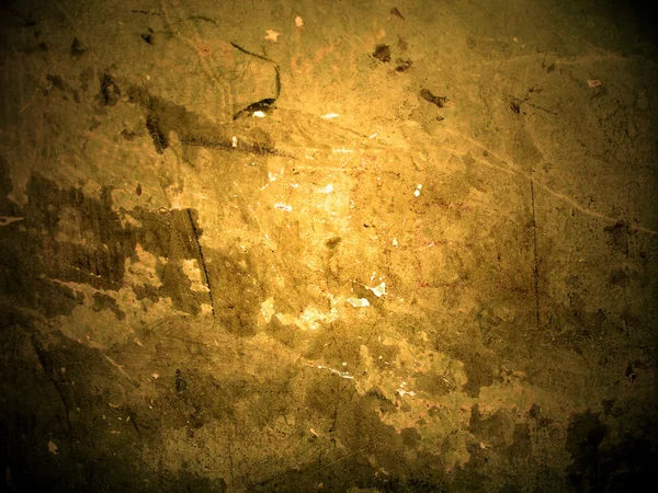 Трещина в жёлтой стене — Бесплатное стоковое фото