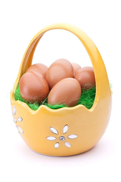 Eggs in easter basket — Stock Photo, Image