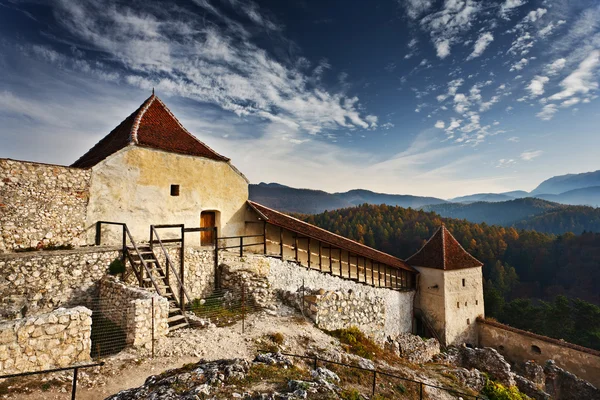 Rasnov pevnost v Rumunsku — Stock fotografie