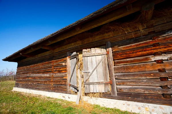 Old countryside barn in Romania - see the whole series — Stockfoto