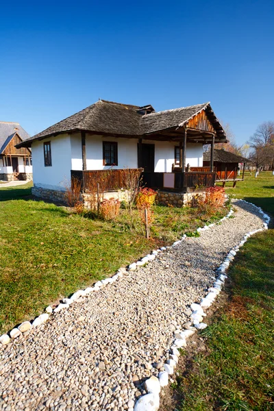 Традиционный румынский дом - см. всю серию — стоковое фото
