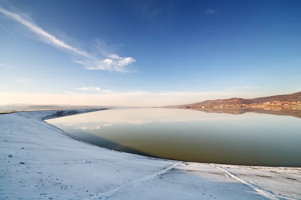 Krajobraz Jeziorem Dam Budeasa Arges Rumunii — Zdjęcie stockowe