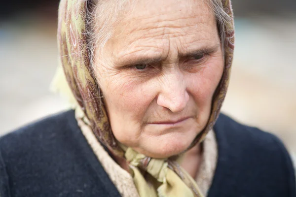Idősebb vidéki nő — Stock Fotó
