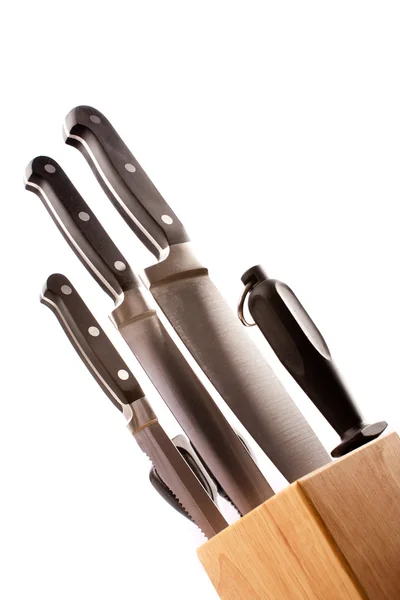 Крупный План Набора Кухонных Ножей Деревянной Стойке Изолированных Белом Фоне — стоковое фото