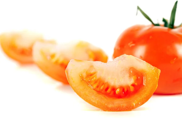 Rajčata na bílém pozadí — Stock fotografie