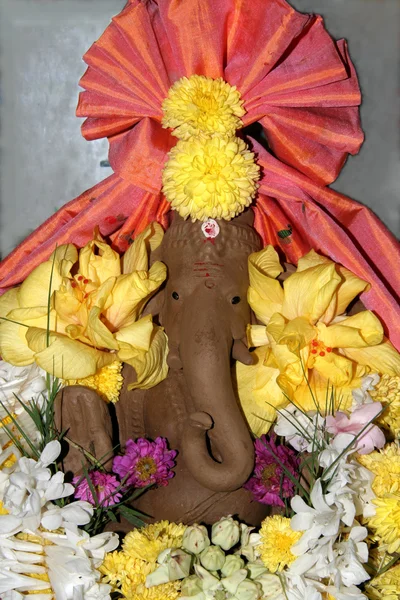 Earthen Idol av Ganesha – stockfoto