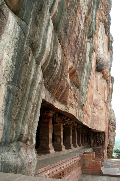 Templet under sten — Stockfoto