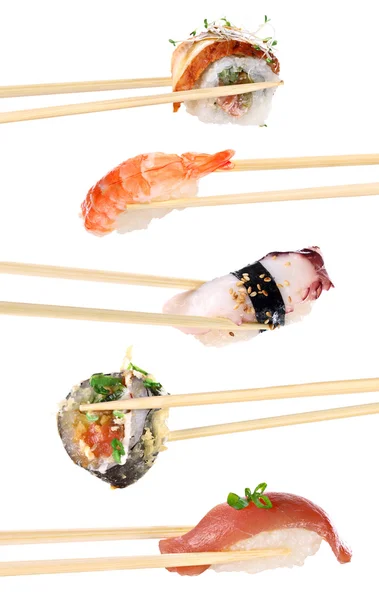 Sushi med pinnar — Stockfoto