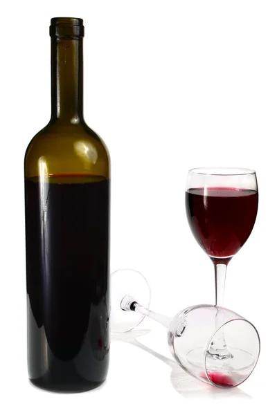 Μπουκάλι με κόκκινο κρασί και γυαλί — Φωτογραφία Αρχείου
