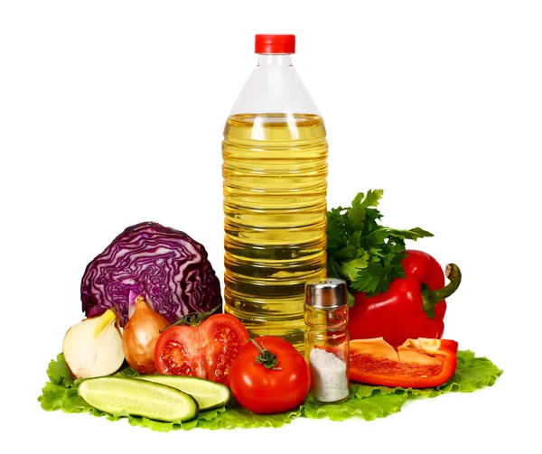 Olej z nasion słonecznika i warzywa na Przygotowanie sałatką z — Zdjęcie stockowe