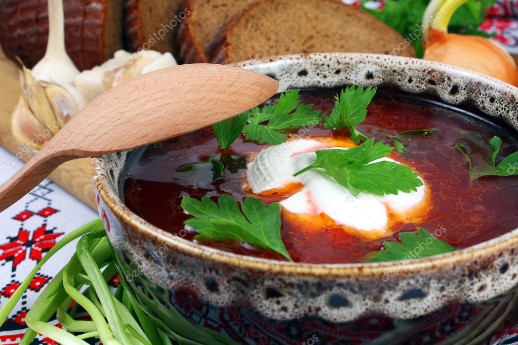 http://static5.depositphotos.com/1005805/533/i/950/depositphotos_5336647-Ukrainian-borsch.jpg