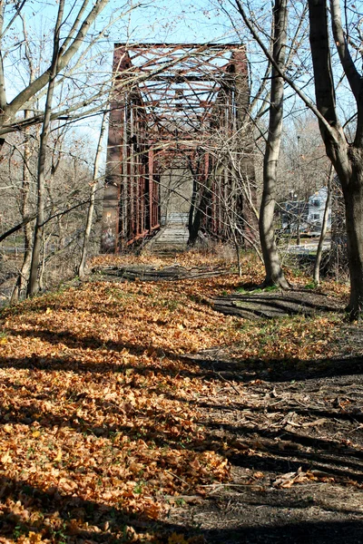 Old railroad bridge — Fotografie, imagine de stoc