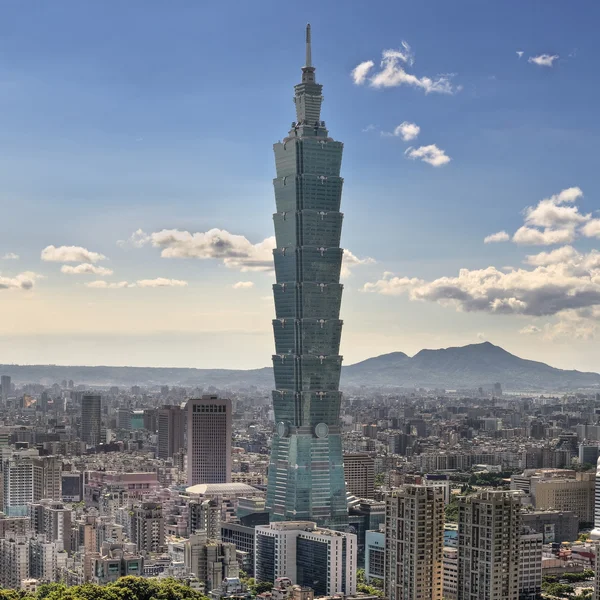 Wolkenkrabber in taipei — Stockfoto