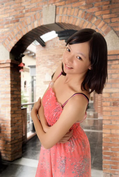 Lächelnde asiatische Dame — Stockfoto