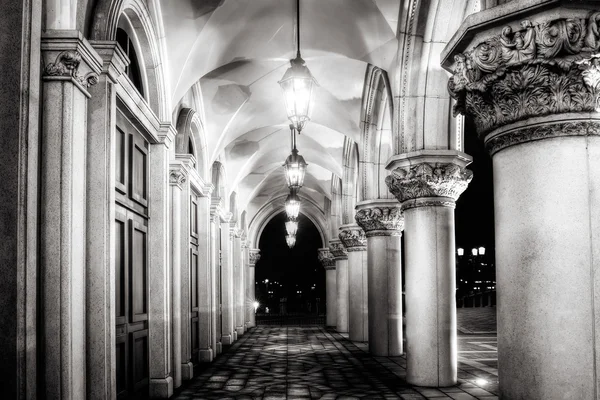 Arkitekturen i korridoren — Stockfoto