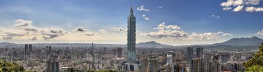 Ünlü dönüm noktası ile Taipei cityscape