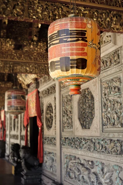 Lâmpada Pendurar Corredor Templo Tradicional Chinês — Fotografia de Stock