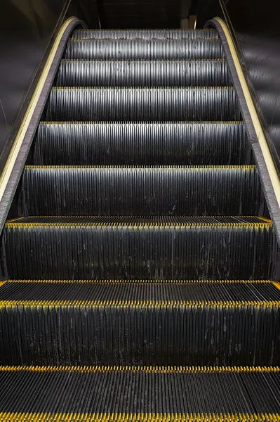 Ескалатор — стокове фото