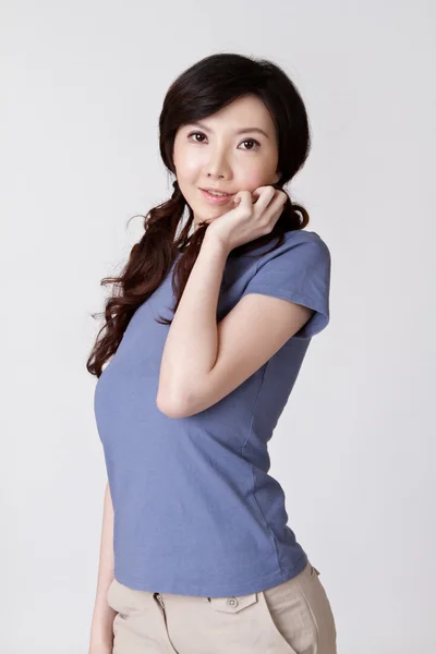 Atraktivní asijské žena — Stock fotografie