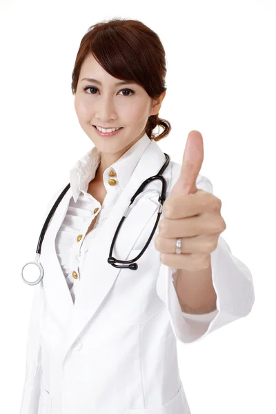 Sonriente médico japonés — Foto de Stock