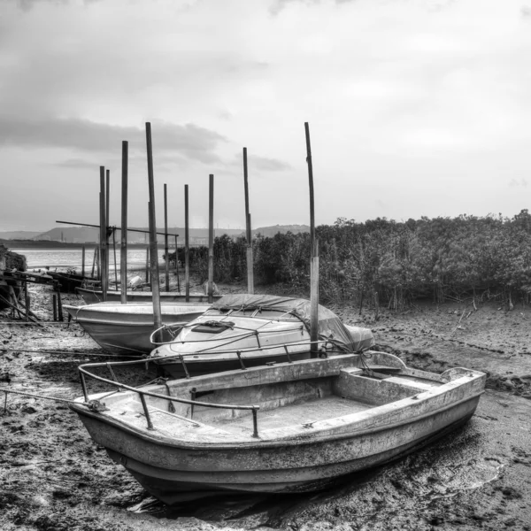 Занедбані човни — стокове фото