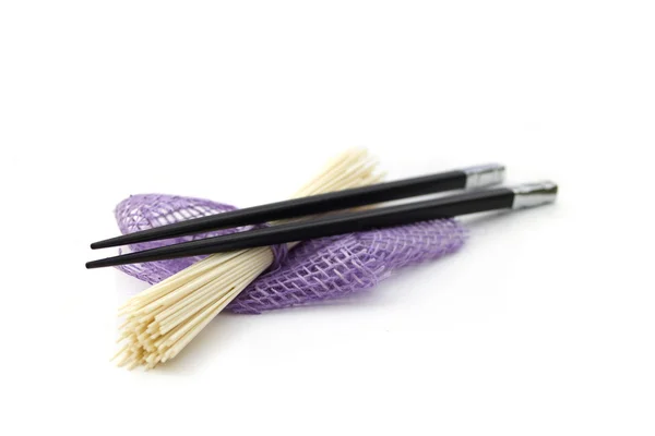 Noodles Ιαπωνία Chopsticks Απομονωθεί Λευκό — Φωτογραφία Αρχείου