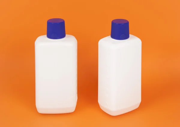 Weiße Flaschen — Stockfoto