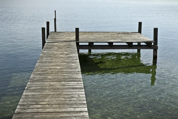 Molo w Niemcy Bawaria jezioro starnberg — Zdjęcie stockowe
