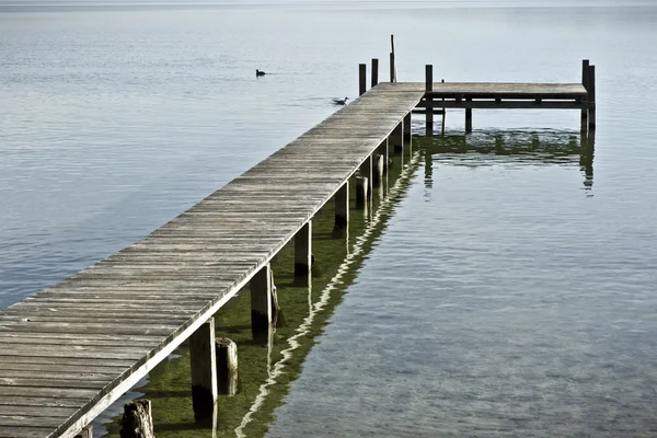 Jetty no Lago Starnberg Baviera Alemanha — Fotografia de Stock