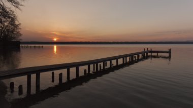 gün batımında Gölü starnberg