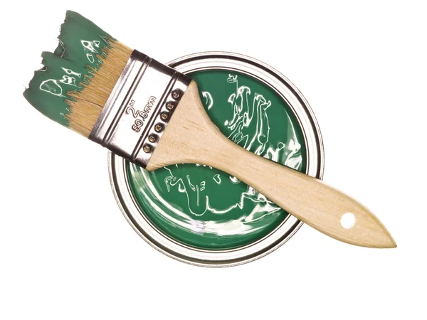 Lata de pintura verde con pincel — Foto de Stock