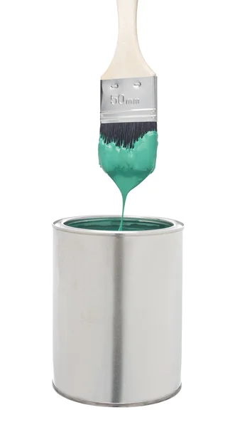 Cepillo Pintura Verde Lata Aislada Sobre Fondo Blanco — Foto de Stock