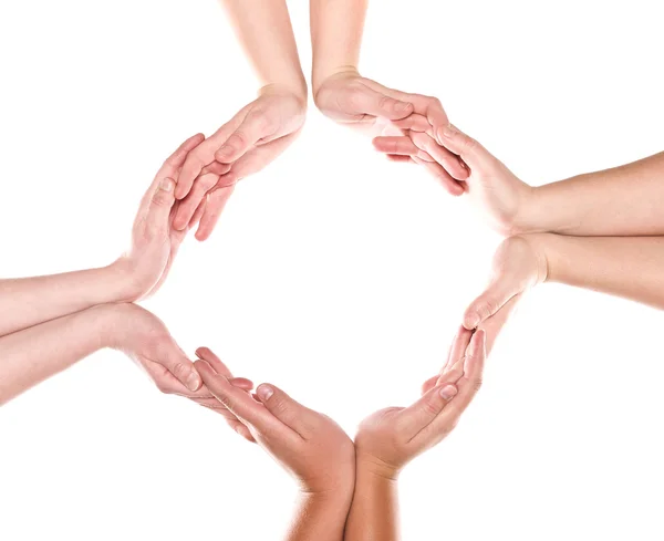 Grupp av händer som bildar en cirkel — Stockfoto