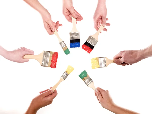 Zeven Handen Met Verfborstels Verschillende Kleuren Geïsoleerd Witte Achtergrond — Stockfoto