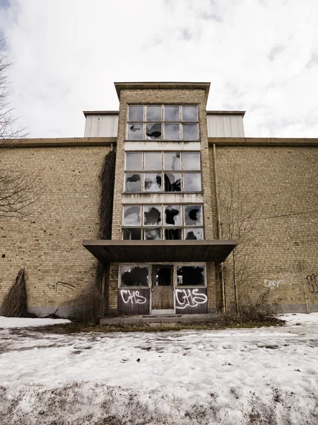 廃墟のビル — ストック写真