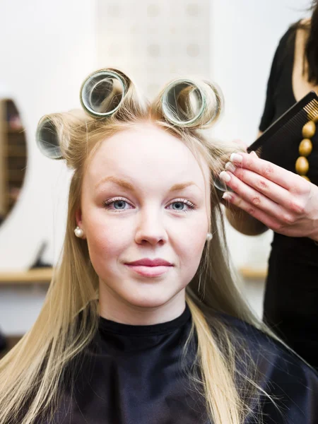 Woman at the Hair Salon — Stock Photo, Image