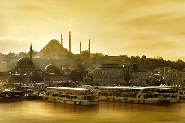 Mezquita Suleymaniye Cuerno de Oro —  Fotos de Stock
