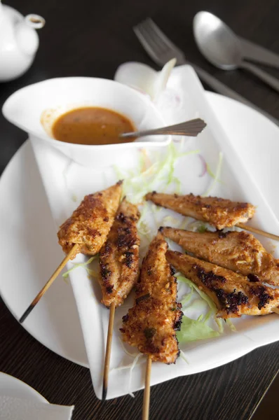 Delicious Chicken Satay Skewers — Stock Photo, Image