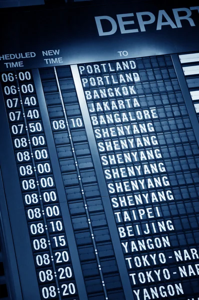 Tijdschema in luchthaven — Stockfoto