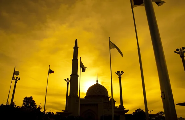 Silhouette of a mosque — Stock Photo, Image