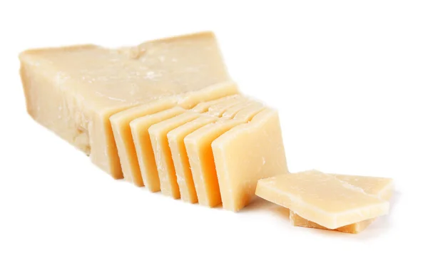 Starší Sýr Plátky Izolované Bílém Pozadí — Stock fotografie
