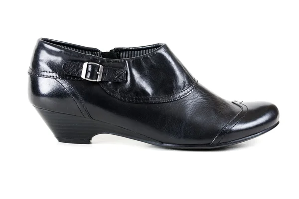 Beyaz Zemin Üzerinde Bir Siyah Deri Kadın Ayakkabı — Stok fotoğraf