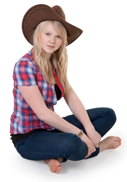 Piękna dziewczyna w kowbojskim kapeluszu — Zdjęcie stockowe