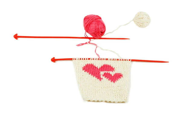 Tricotar dois corações vermelhos — Fotografia de Stock