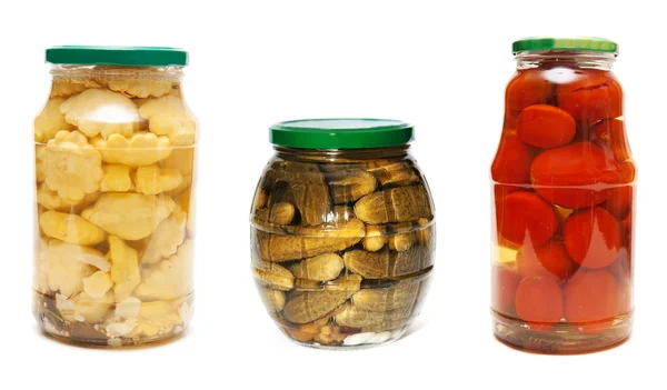 Drie potten van ingemaakte groenten — Stockfoto